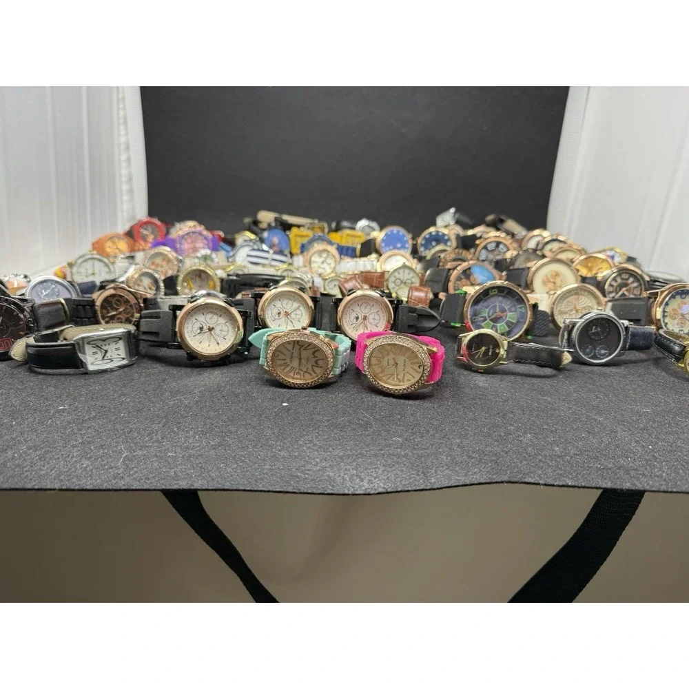 Huge Geneva Donna Vivi Fashion Watch Lot 60+ Men's Women's Wristwatches